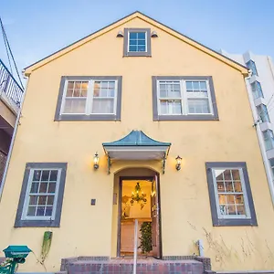 iza-enoshima-guest-house-and-bar.kanagawa-hotels.com/